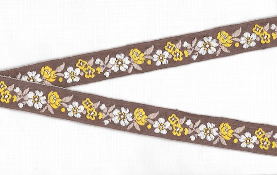 FLORAL E-03-A Jacquard Ribbon Woven Cotton Trim 7/8" wide (22mm) Warm Taupe Background w/Yellow & White Flowers, Tan Leaves, Per Yard