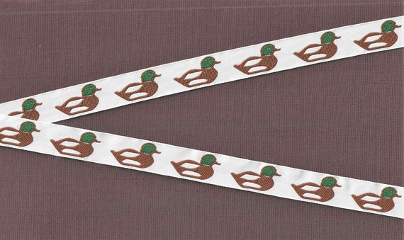 ANIMALS/Birds C-10-A Jacquard Ribbon Poly Trim, 5/8" Wide (16mm) VINTAGE White Background w/Green & Brown Mallards Ducks, Per Yard