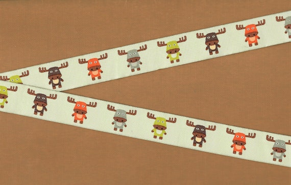 ANIMALS/Wildlife E-05-A Jacquard Ribbon Polyester Trim 7/8" wide (22mm) Pale Green w/Green, Gray, Orange & Brown Smiling Moose