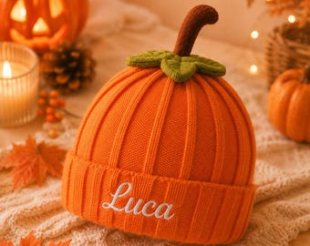 Gepersonaliseerde pompoenmuts voor baby's, Halloweenmuts met geborduurde naam, schattige herfstmuts voor kinderen, accessoire voor de eerste Halloweenfoto, seizoenscadeau