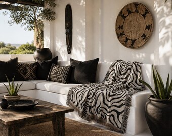 Abstract Wavy Zebra Pattern Woven Blanket | Neutral Animal Print Throw