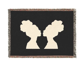 Gewebte Decke „Silhouette Twin Profiles“ | Überwurf mit afroamerikanischer Kopftuchsilhouette