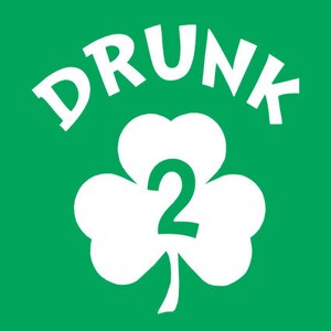 FUNNY TSHIRT Drunk 2 TShirt St Patricks Day T-shirt Irish Mens Womens Tee Shirt (también disponible en sudaderas de cuello redondo y sudaderas con capucha) SM-5XL