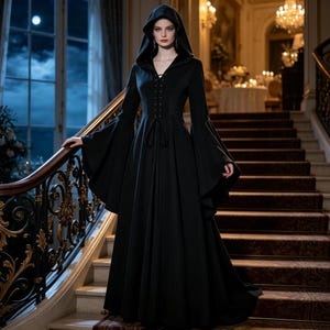Lady Dimitrescu Cosplay Plus Size