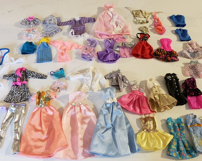 Large Lot Vintage Barbie Dolls Clothes, 1970s Up, Red & Purple Labels
