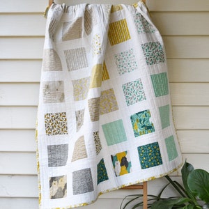 PDF Pattern for "Frolic" Cot Crib Throw Size Patchwork Quilt. Modern Classic Handmade Quilt instruction - make yourself