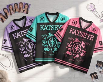 Katseye Jersey Shirt, Kpop Fan Merch Jersey, Unisex Katseye Shirts voor Tienermeisjes, Cadeau voor Eyekons, Gepersonaliseerd met Naam & Nummer