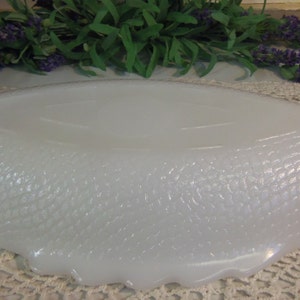 Vintage White or Milk Glass Large Fish Shaped Tray or Dish B161 image 4