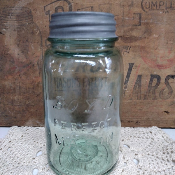 One Vintage Light Green Boyd Perfect Mason Quart Sized Jar with Zinc Lid Lip and Base are both Rough
