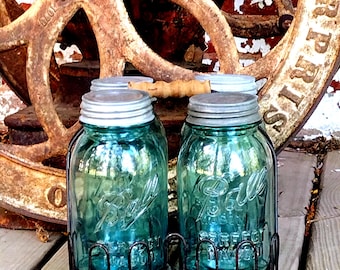 4 Vintage IMPERFECT Aqua Blue Ball Perfect Mason Quart Sized Jars with Modern Wire Carrier Lifter  218