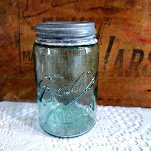 One Antique Aqua Blue 3 L Ball Mason Pint Sized Jar with Rustic Zinc Lid CHIP to LIP Imperfect Jar Please Read Description image 4