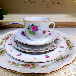 5 Piece IMPERFECT Vintage Mismatched China place setting Wedding China Vintage Tea Party 1132