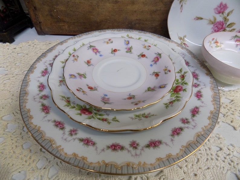 5 Piece Vintage Mismatched China Place Setting Vintage Tea Party Wedding China B1090
