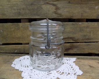 1 Vintage SLIGHTLY IMPERFECT Clear Half Pint Atlas E Z Seal Jar with Wire Bail Jar Hard to Find Size Small CHIP to Lip B571