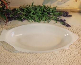 Vintage White or Milk Glass Large Fish Shaped Tray or Dish  B161