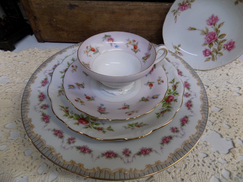 5 Piece Vintage Mismatched China Place Setting Vintage Tea Party Wedding China B1090