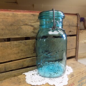 NEW Large BALL IDEAL Mason Jar Embossed Eagle Star 4 Gallon Glass 20” Tall