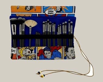 Makeup brush and pencil roll