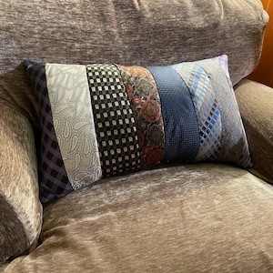 Quilted Necktie Pillow Pattern