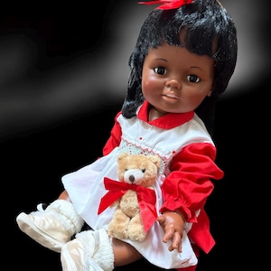 Adorable AA Ideal 1972 Baby Crissy w/ hair grow function 24" in Handsmocked baby dress