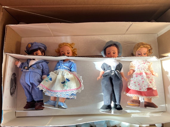 THE MOST WONDERFUL GIFT SET人形3体と絵本のセット RARE! Madame Alexander 1950s TV Series Honeymooners Set/4 Dolls