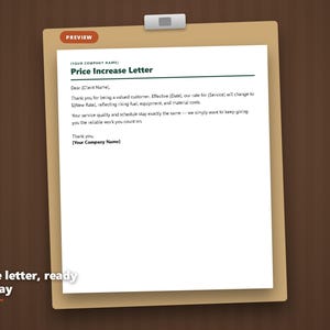 K&ouml;nnte beinhalten: Ein beigefarbenes Klemmbrett mit einem wei&szlig;en Dokument mit der &Uuml;berschrift Price Increase Letter. Der Text enth&auml;lt Platzhalter f&uuml;r Firmenname, Kundenname, Datum, Dienstleistung und neuen Preis, um eine Preiserh&ouml;hung zu begr&uuml;nden.