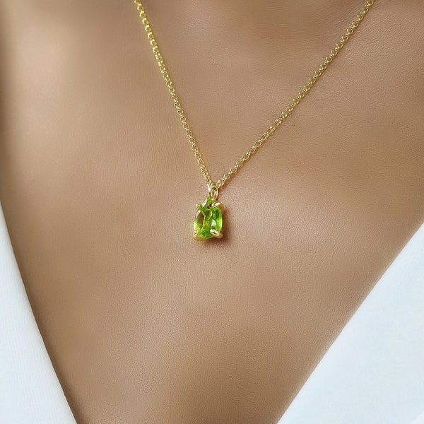 Dainty Peridot Pear Shape Pendant Necklace · Gold Peridot Necklace · August Birthstone Necklace · 18k Gold Green Gemstone Necklace