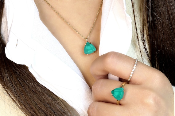 Green onyx clearance stone necklace