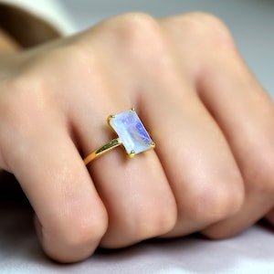 14k Moonstone Ring · Rainbow Moonstone Ring · White Labradorite Ring · Gold Ring · 14k Solid Gold Ring · Rectangle Gold Ring