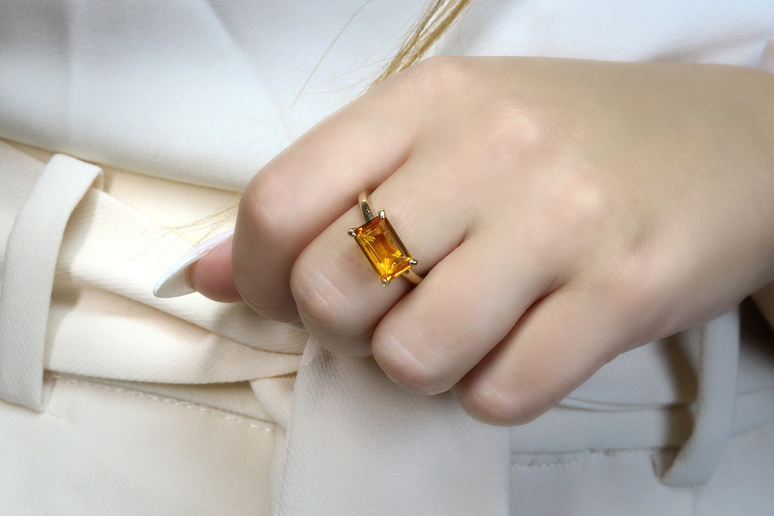 Delicate Rectangle Shape Citrine Stone Sterling Silver Ring, r520