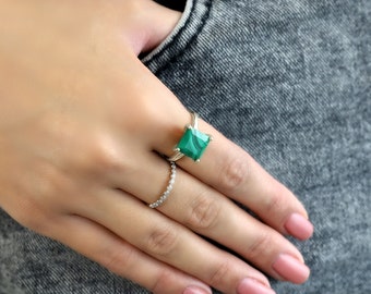 Sterling Silver Square Malachite Ring - Princess Cut Gemstone Engagement Ring - Unique Silver Ring with Green Stone