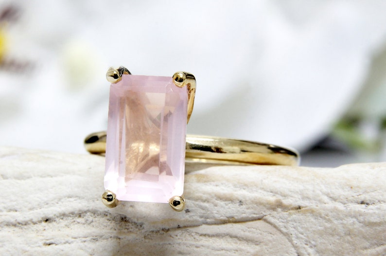 gold ring,wow ring,quartz ring,pink ring,love ring,rectangle ring,cocktail ring,prong ring,rose quartz ring