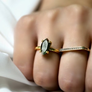 Anillo de pirita de oro · Anillo de pirita en bruto · Anillo de piedra preciosa de talla marquesa · Anillo solitario apilable · Anillo de pirita de hierro