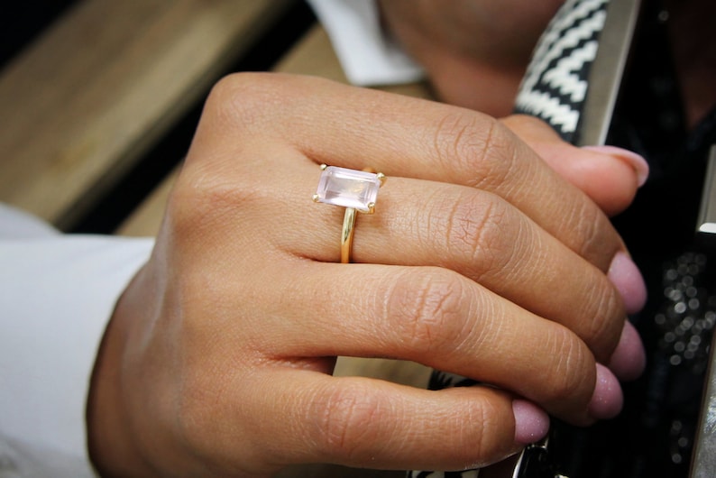 gold ring,wow ring,quartz ring,pink ring,love ring,rectangle ring,cocktail ring,prong ring,rose quartz ring