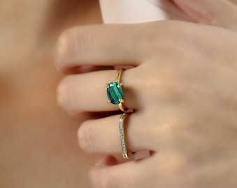 Oval Malachite Ring · 18k Gold Vermeil Ring · Engagement Ring · Solitaire Gemstone Ring ·