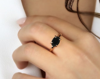 Anillo de ónix negro · Anillo de piedras preciosas · Anillo ovalado · Anillo apilable · Anillo apilable · Anillo apilable de oro · Anillo de piedra dorada · Anillo de oro