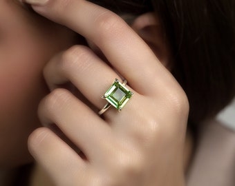 Sterling Silver Square Ring · Green Tourmaline Ring · Stackable 4 Prong Ring · Minimalist Gemstone Ring · October Birthstone Ring