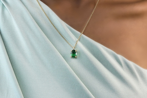 14Kエメラルドペンダントネックレス・エメラルドオーバルカット 