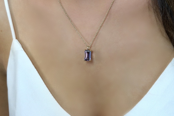 14k Yellow Gold Emerald Cut Amethyst Pendant #106543 - Seattle Bellevue |  Joseph Jewelry