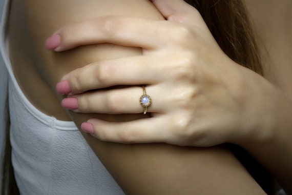 Moon stone october birthstone ring deals