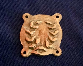 Laurel Abzeichen mit Reliefdesign- Bronze