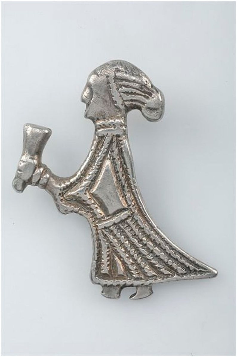 The Silver Horn Bearer Valkyrie From Sweden image 5