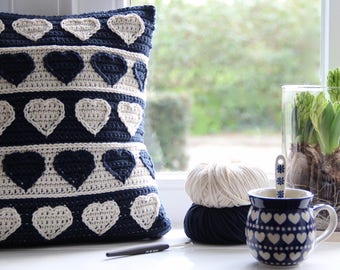 Crochet pattern Hearts cushion