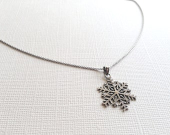 Snowflake Necklace in Sterling Silver with Antique Finish