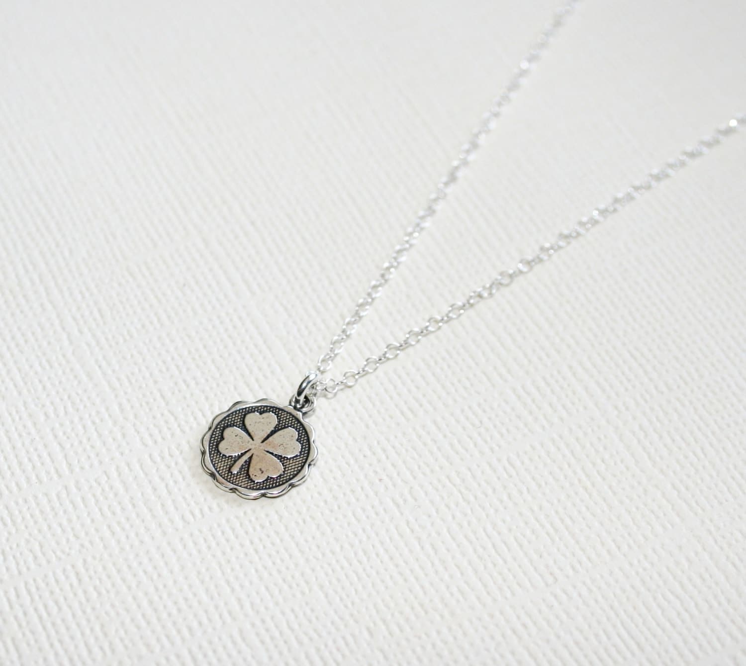 Single Lucky Shamrock Chain Stud