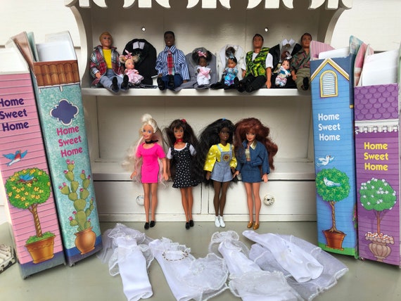 family corners dolls