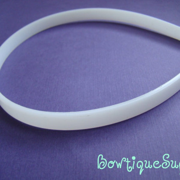 10 Piece Plain White  Plastic Headband Size 1 cm