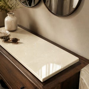 Tampo de mesa personalizado em mármore creme, placa de pedra polida de 2 cm para mesa de cabeceira ou mesa lateral.
