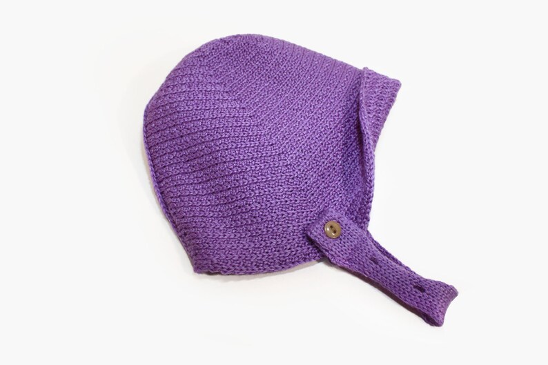 Fine bonnet knitted from Cashmere/Silk/Merino Purple