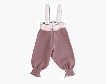 Babyhose Salopettes aus feiner Wolle (Merino) gestrickt